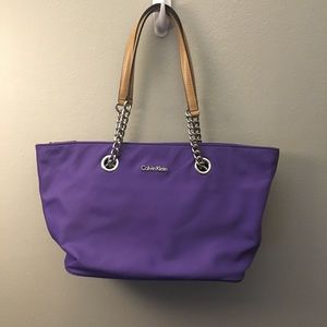 Calvin Klein new without tags purple hand bag
